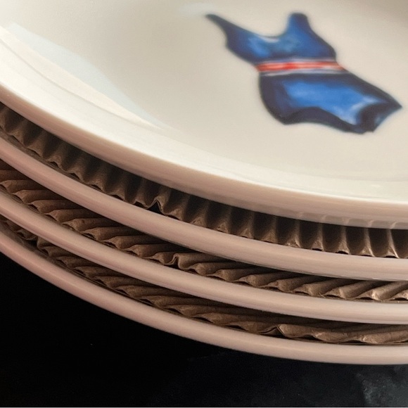 NIB whimsical, 50’s swimsuit inspired set of 4 porcelain Prima Design plates - Picture 14 of 16